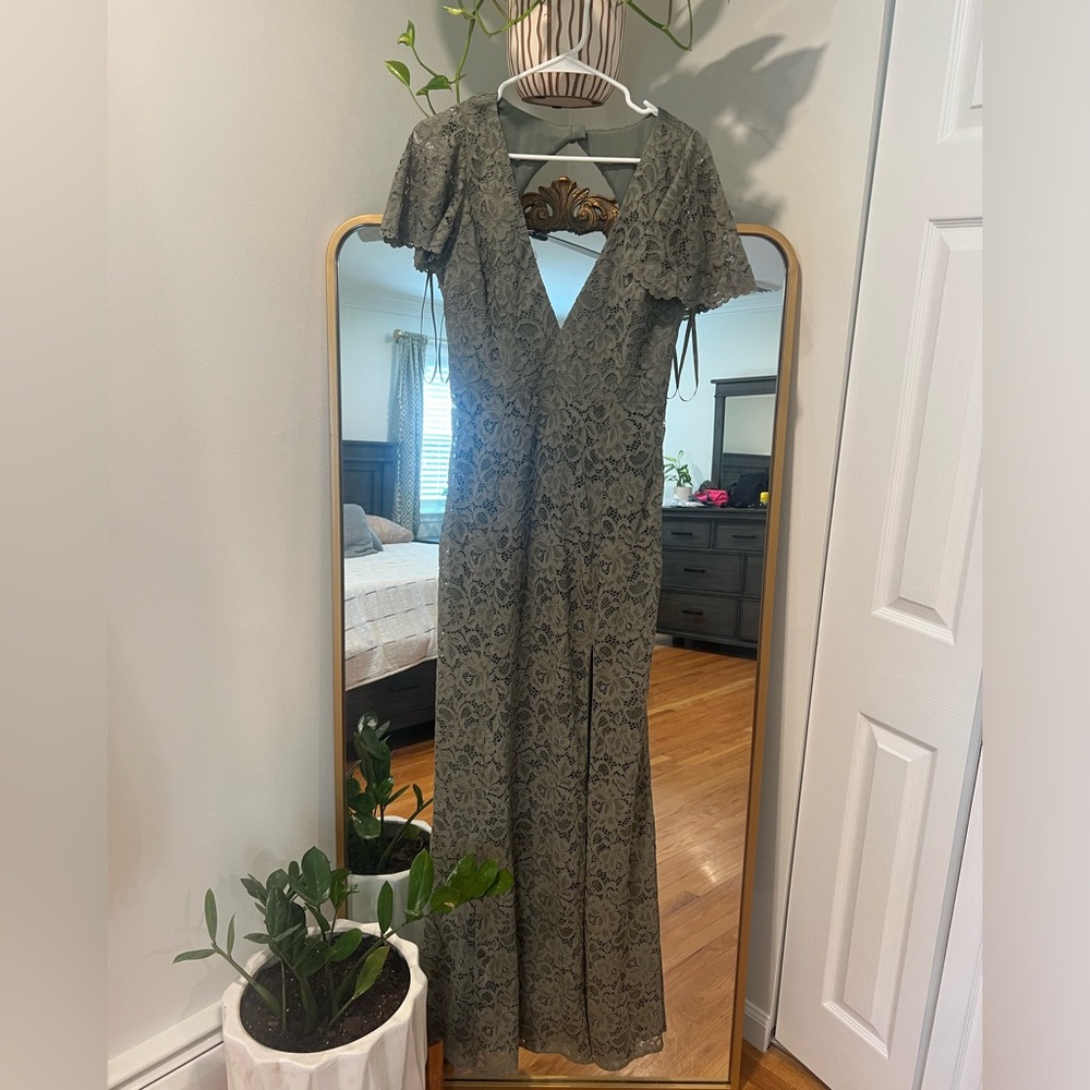 BHLDN lace down with keyhole back size 10